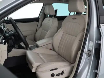 SKODA SUPERB COMBI L&K 2.0TDI DSG 4X4 STAND-HZ KAMERA