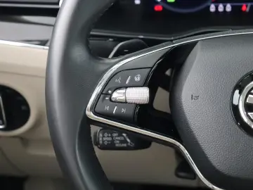 SKODA SUPERB COMBI L&K 2.0TDI DSG 4X4 STAND-HZ KAMERA