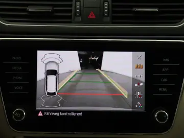 SKODA SUPERB COMBI L&K 2.0TDI DSG 4X4 STAND-HZ KAMERA