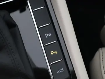 SKODA SUPERB COMBI L&K 2.0TDI DSG 4X4 STAND-HZ KAMERA