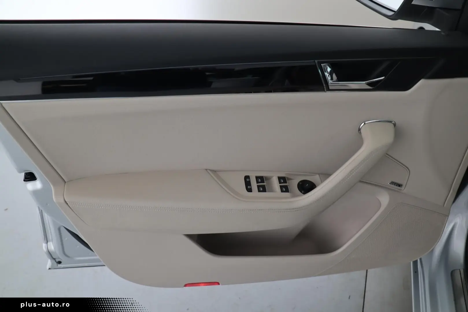 SKODA SUPERB COMBI L&K 2.0TDI DSG 4X4 STAND-HZ KAMERA