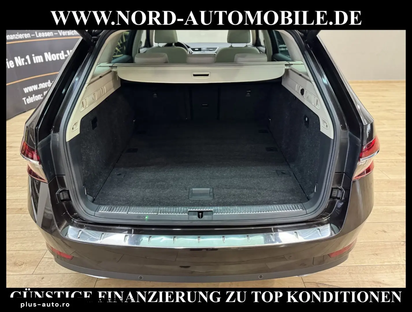 SKODA Superb Combi Laurin & Klement 2.0 TDI DSG AHK 19