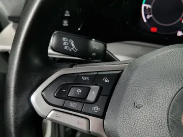 VOLKSWAGEN GOLF LIFE 1.0i 110CP 2021