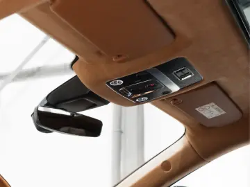 Bentley Flying Spur S Hybrid