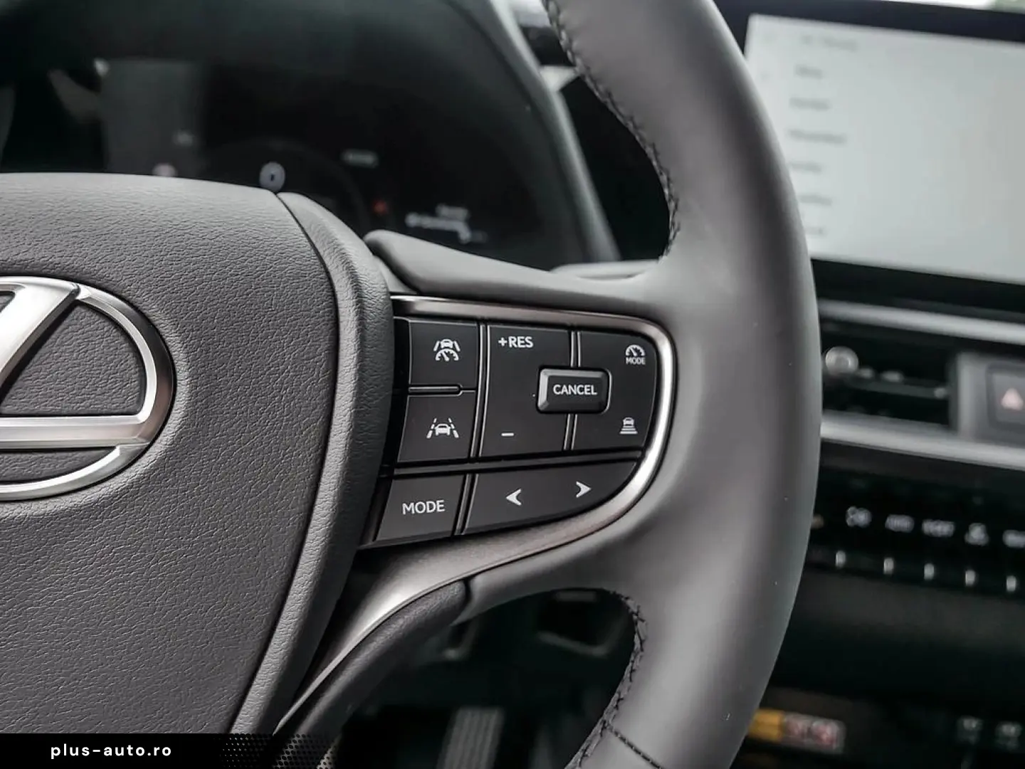 Lexus UX 300h F-Sport