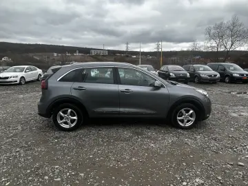 Kia Niro 1.6 Plug-in Hybrid Silber