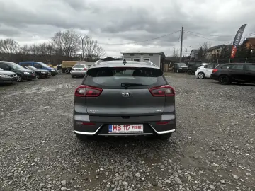 Kia Niro 1.6 Plug-in Hybrid Silber