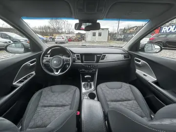 Kia Niro 1.6 Plug-in Hybrid Silber