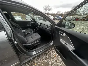 Kia Niro 1.6 Plug-in Hybrid Silber