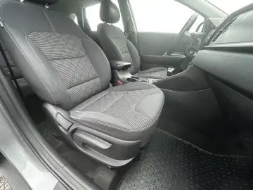 Kia Niro 1.6 Plug-in Hybrid Silber