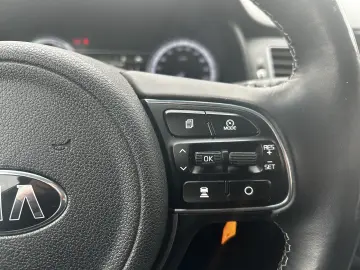 Kia Niro 1.6 Plug-in Hybrid Silber