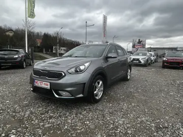Kia Niro 1.6 Plug-in Hybrid Silber