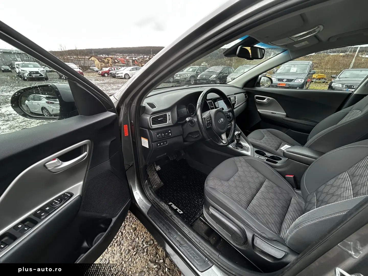 Kia Niro 1.6 Plug-in Hybrid Silber