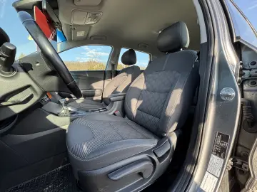 Kia Niro 1.6 Plug-in Hybrid Silber