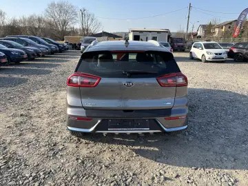 Kia Niro 1.6 Plug-in Hybrid Silber