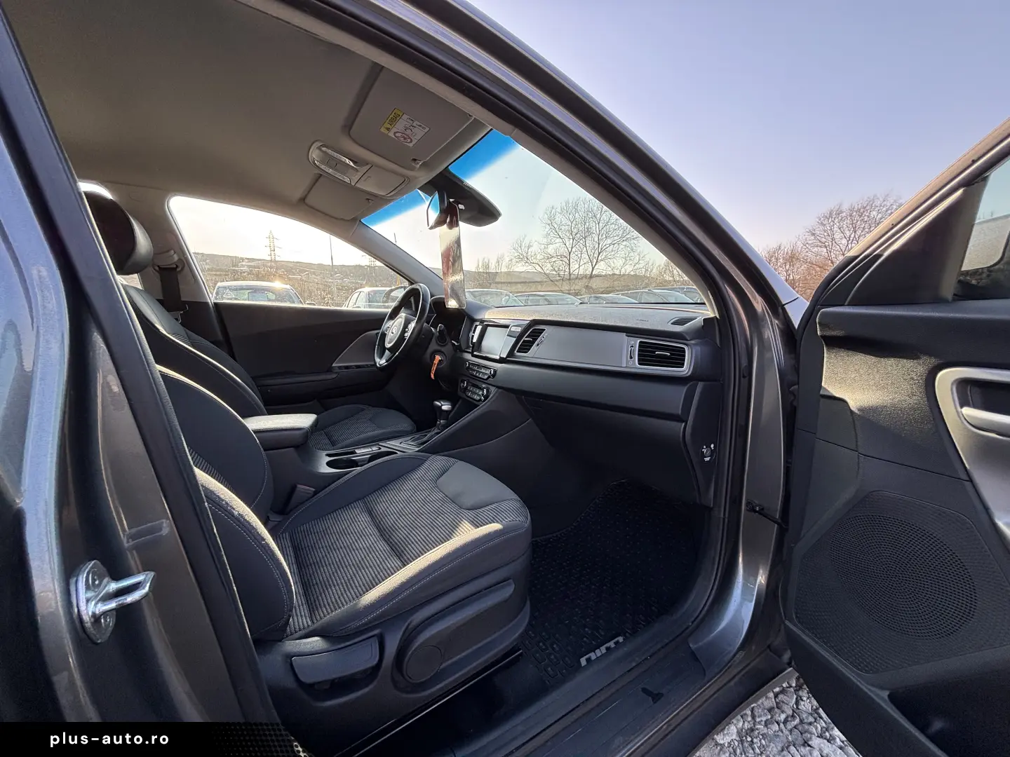 Kia Niro 1.6 Plug-in Hybrid Silber