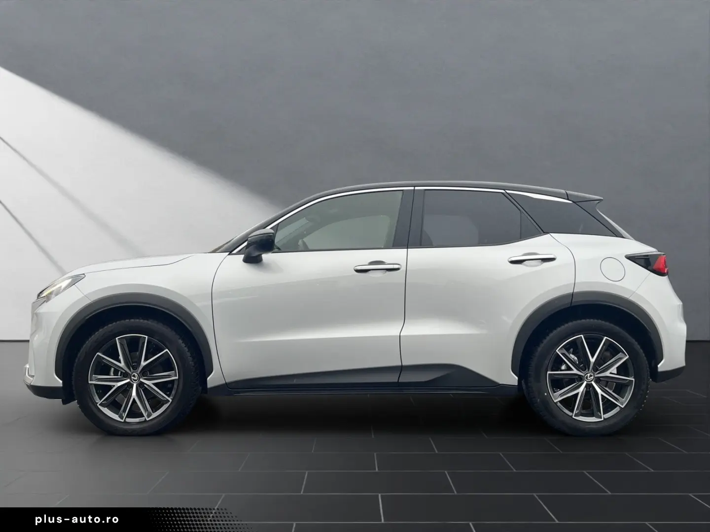 LEXUS LBX FWD Emotion LEDER NAVI  LED DACH IN SCHWARZ