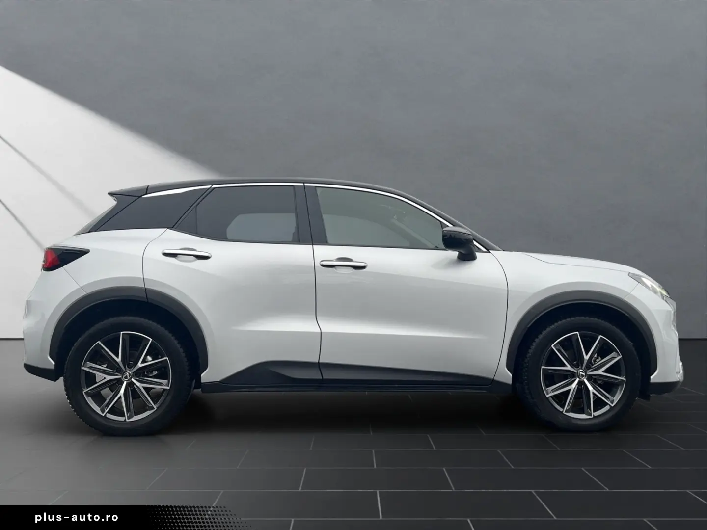 LEXUS LBX FWD Emotion LEDER NAVI  LED DACH IN SCHWARZ