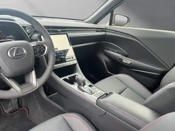 LEXUS LBX FWD Emotion LEDER NAVI  LED DACH IN SCHWARZ