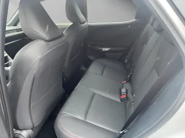 LEXUS LBX FWD Emotion LEDER NAVI  LED DACH IN SCHWARZ