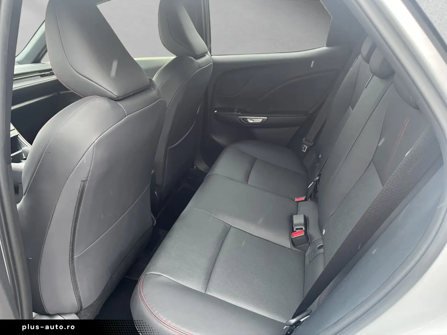 LEXUS LBX FWD Emotion LEDER NAVI  LED DACH IN SCHWARZ