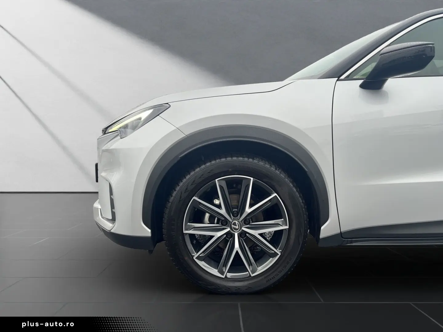 LEXUS LBX FWD Emotion LEDER NAVI  LED DACH IN SCHWARZ