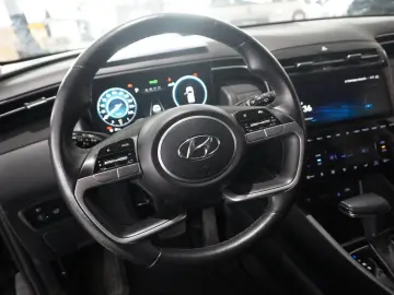 HYUNDAI Tucson 1.6 T-GDI MHEV