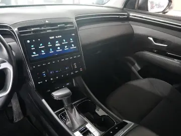 HYUNDAI Tucson 1.6 T-GDI MHEV