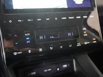 HYUNDAI Tucson 1.6 T-GDI MHEV