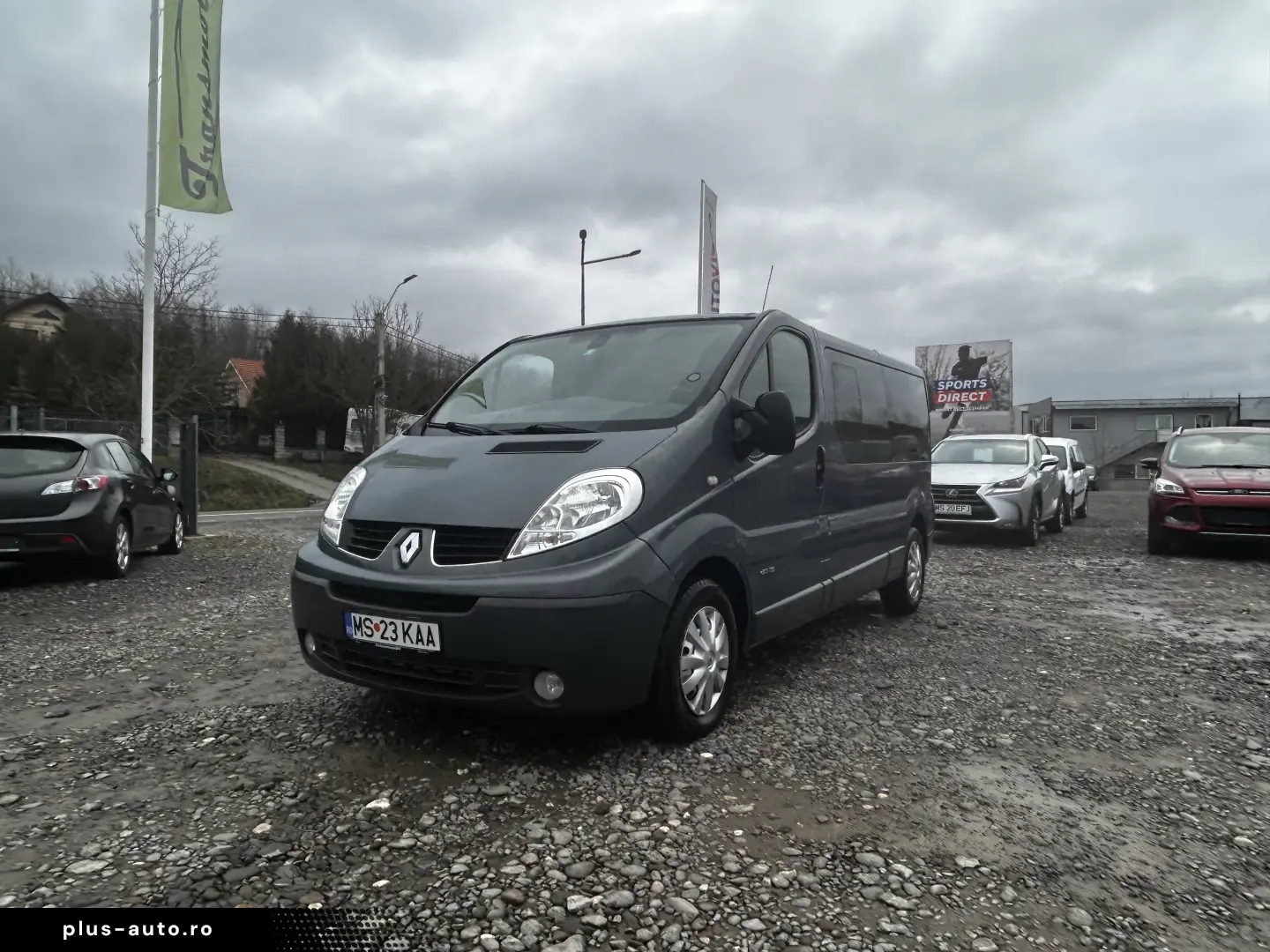 Renault Trafic 2.0 DCI L2H1    Climă în spate    8 1
