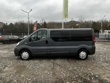 Renault Trafic 2.0 DCI L2H1    Climă în spate    8 1
