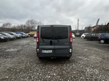 Renault Trafic 2.0 DCI L2H1    Climă în spate    8 1