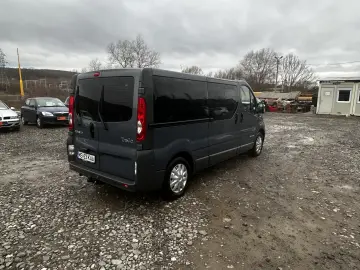 Renault Trafic 2.0 DCI L2H1    Climă în spate    8 1