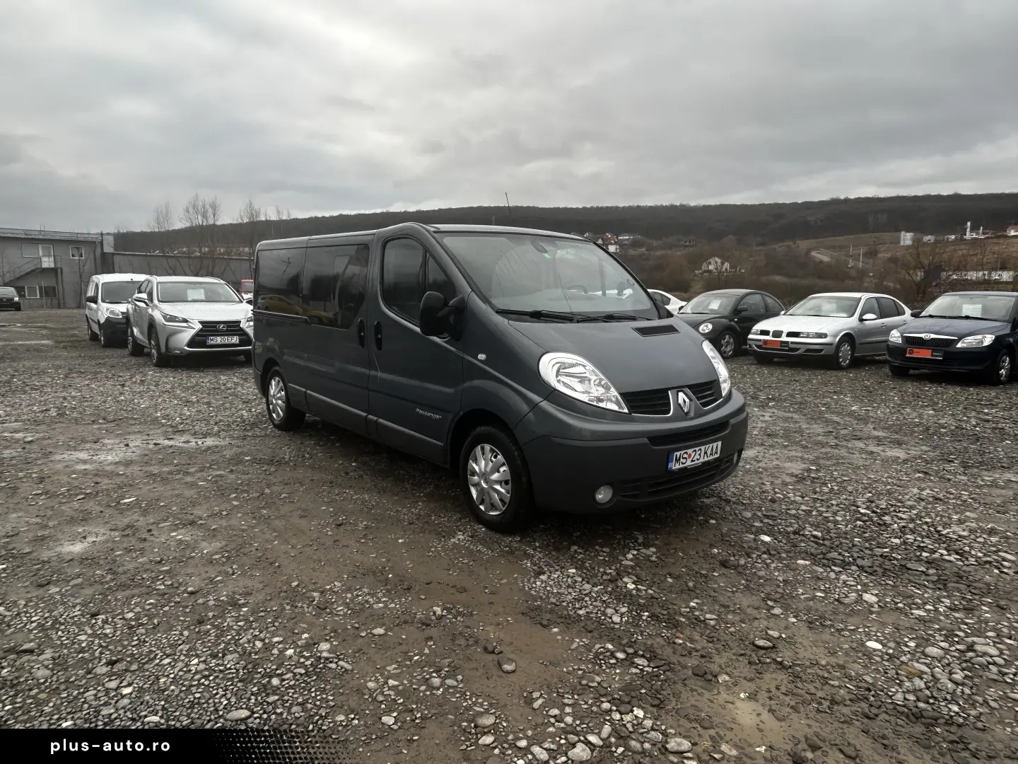 Renault Trafic 2.0 DCI L2H1    Climă în spate    8 1
