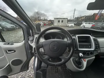 Renault Trafic 2.0 DCI L2H1    Climă în spate    8 1