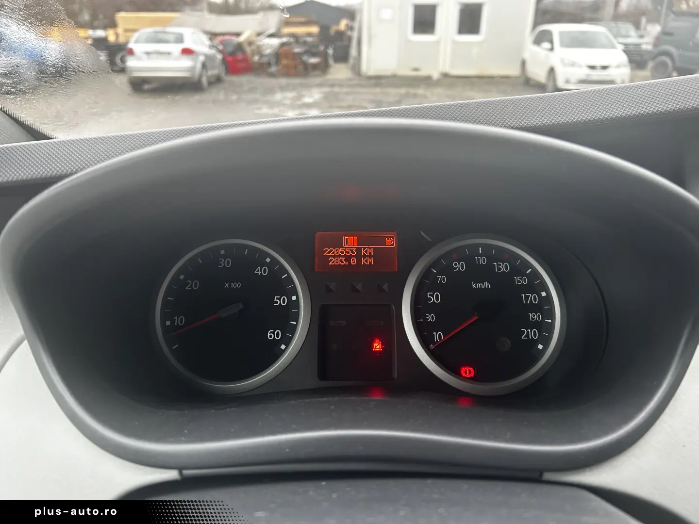 Renault Trafic 2.0 DCI L2H1    Climă în spate    8 1
