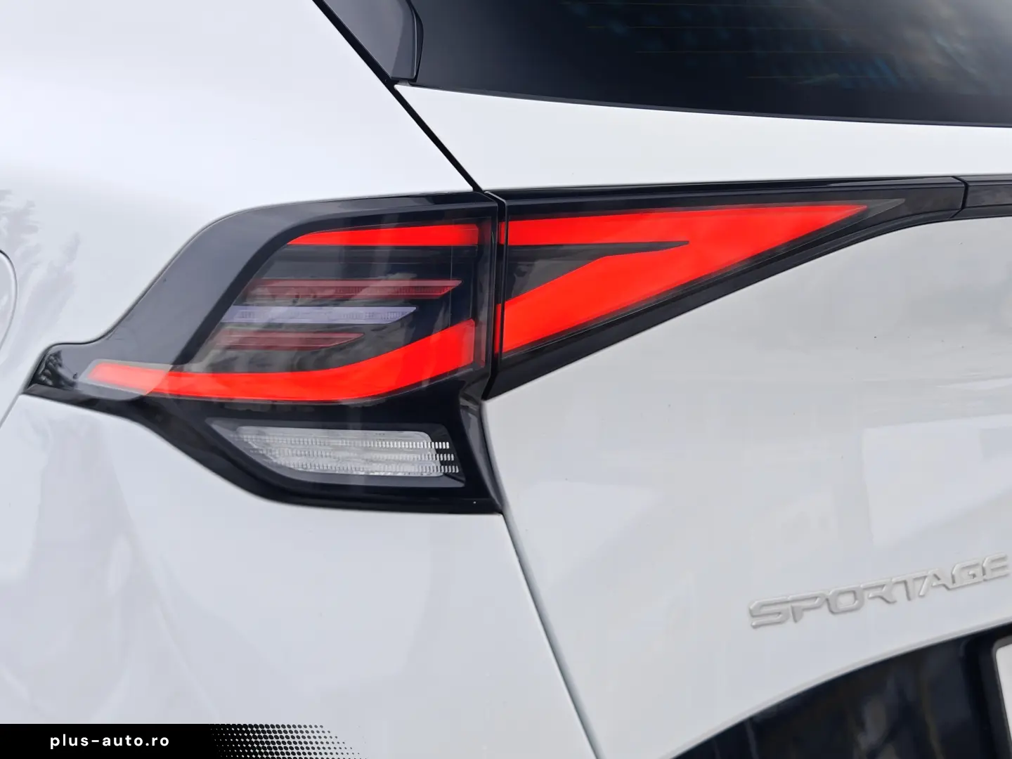 Kia Sportage 1.6 T-GDI PHEV 6AT 4x4 GT Line