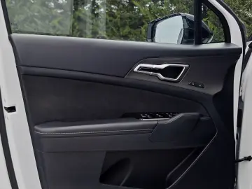 Kia Sportage 1.6 T-GDI PHEV 6AT 4x4 GT Line