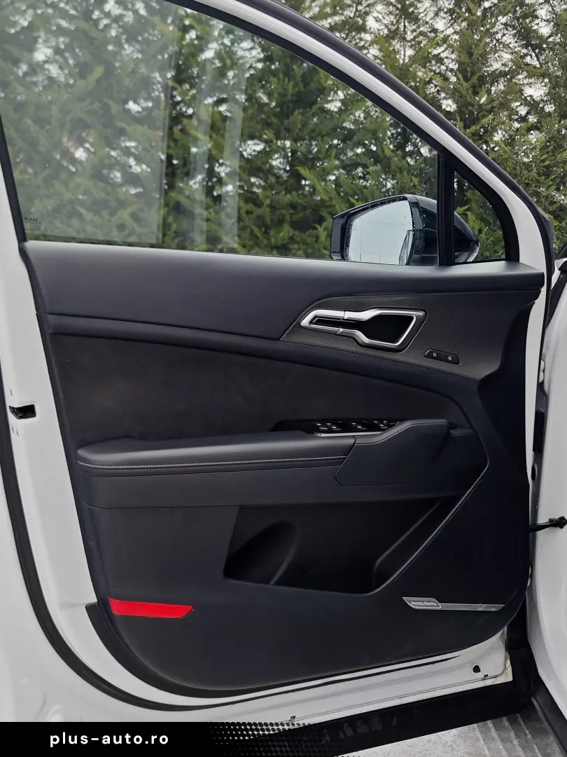 Kia Sportage 1.6 T-GDI PHEV 6AT 4x4 GT Line