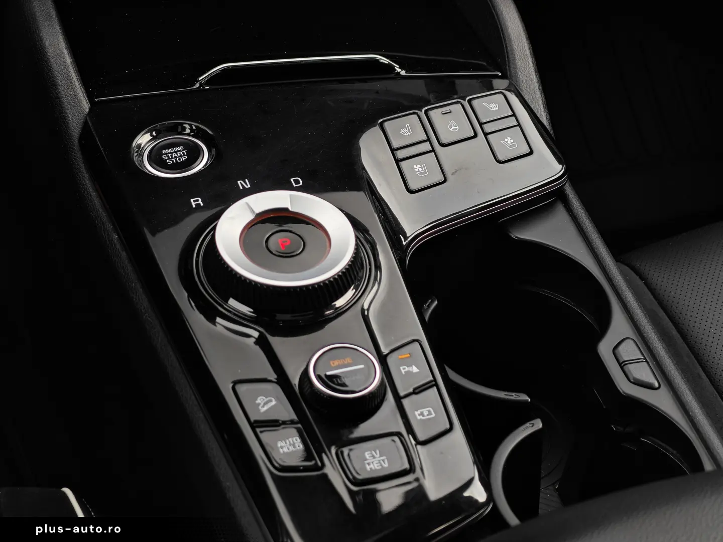 Kia Sportage 1.6 T-GDI PHEV 6AT 4x4 GT Line