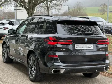 BMW X5 x40d M Sport Sky Standh.IntAktivL.KomfS Bel