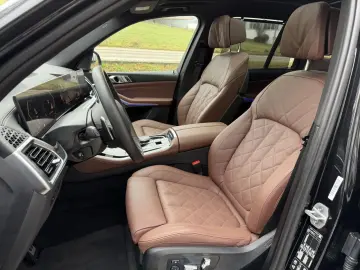BMW X5 x40d M Sport Sky Standh.IntAktivL.KomfS Bel