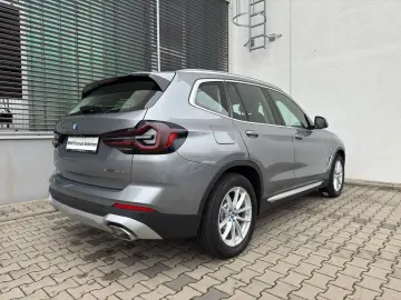 BMW X3 xDrive30e LED Navi HiFi ParkAs AHK