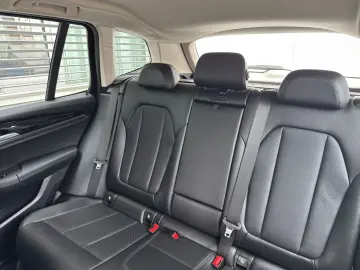 BMW X3 xDrive30e LED Navi HiFi ParkAs AHK