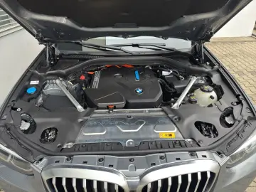 BMW X3 xDrive30e LED Navi HiFi ParkAs AHK