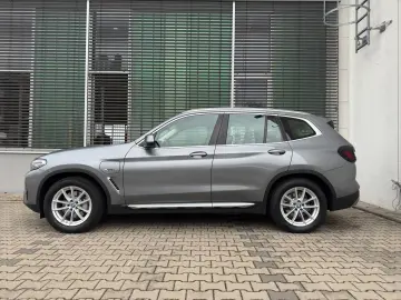 BMW X3 xDrive30e LED Navi HiFi ParkAs AHK