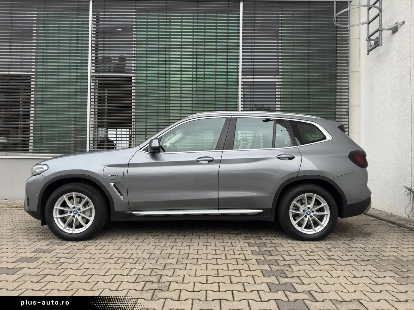 BMW X3 xDrive30e LED Navi HiFi ParkAs AHK