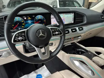 MERCEDES-BENZ GLS 400 d 4Matic