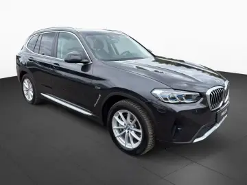 BMW X3 xDrive 30e LiveCo Laser HUD