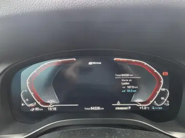 BMW X3 x30e Sports. Live-Navi Kamera DrivAss. Sitzh